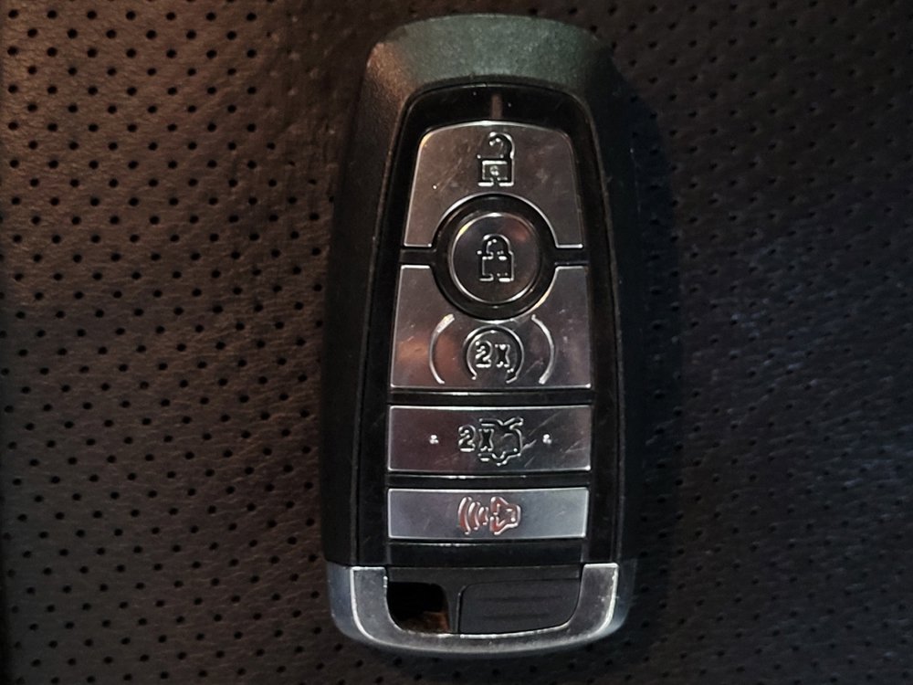 Used 2018 Ford Mustang Premium RWD image 32