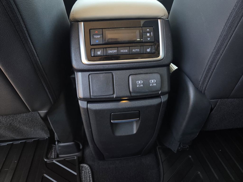 Used 2020 Subaru Ascent Limited AWD/4WD image 18