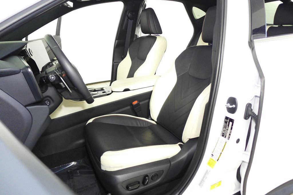 Used 2022 Lexus NX 350 AWD w/ Vision Package image 22