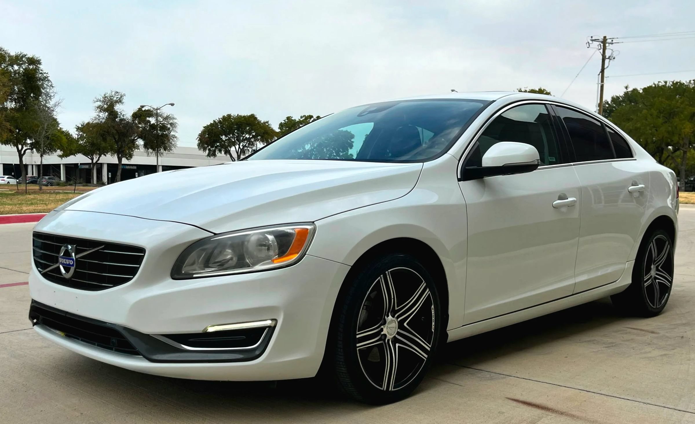 Used 2015 Volvo S60 T5 Premier Plus FWD image 4