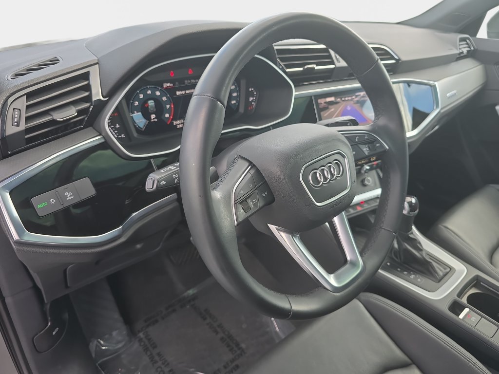 Used 2024 Audi Q3 2.0T Premium AWD/4WD image 25