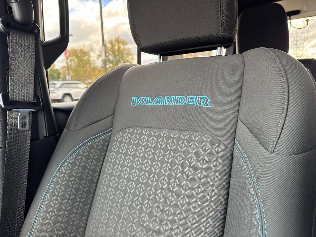 Used 2021 Jeep Wrangler Unlimited Islander image 23