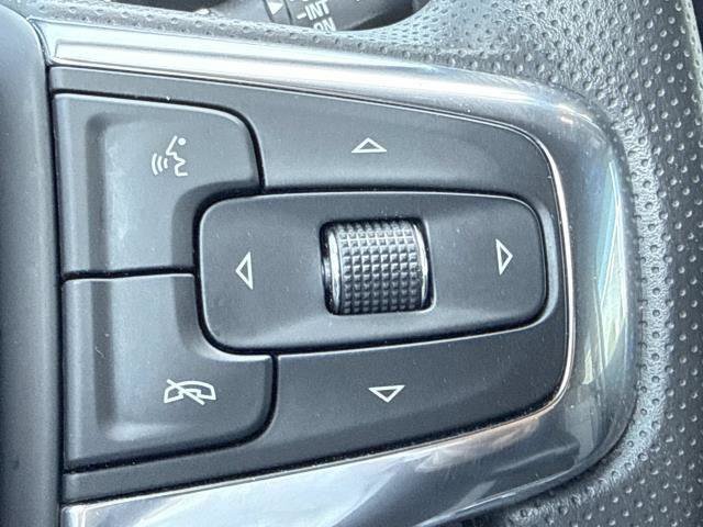Used 2025 Chevrolet Blazer LT AWD/4WD image 13