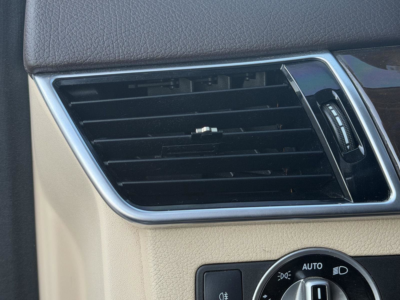 Used 2017 Mercedes-Benz GLS 450 4MATIC w/ Premium Package image 28