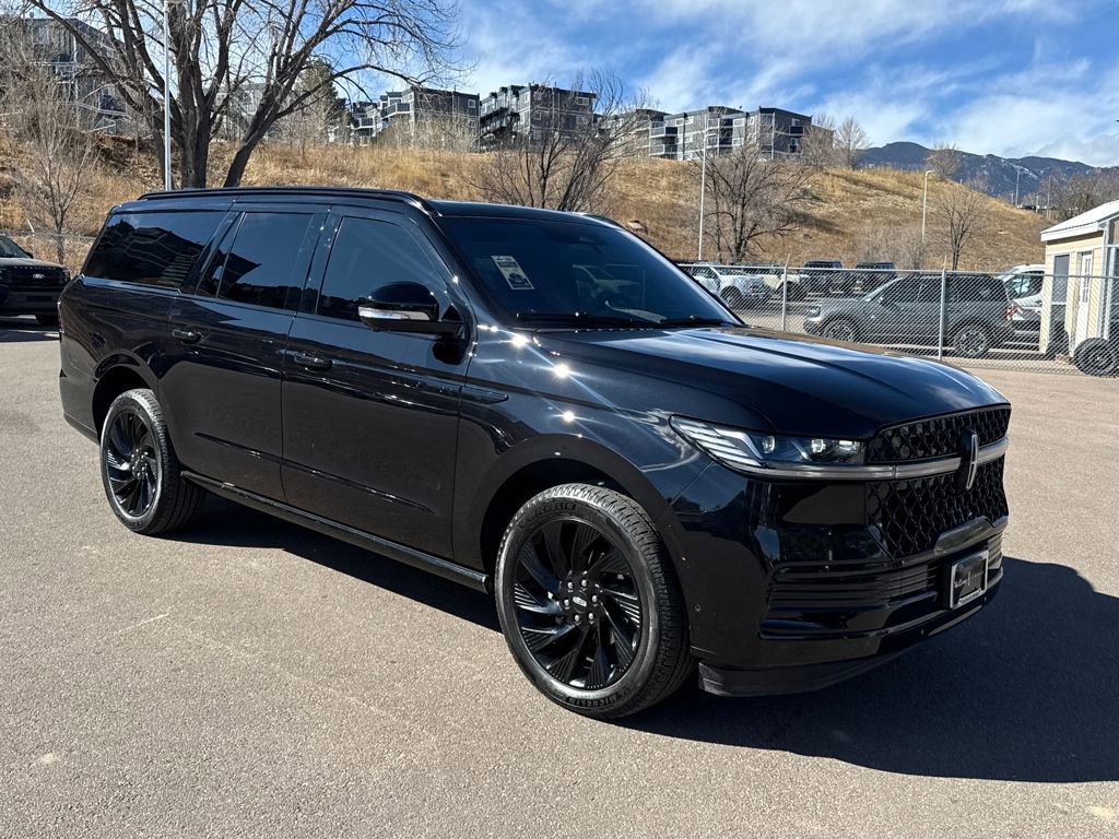 Certified 2025 Lincoln Navigator L Reserve w/ Jet Appearance Package AWD/4WD image 1