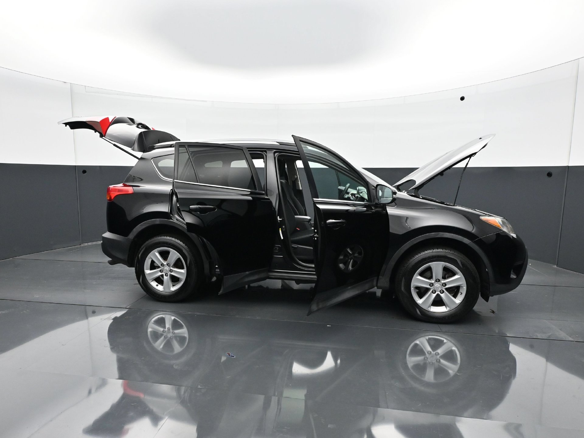 Used 2014 Toyota RAV4 XLE AWD/4WD image 35