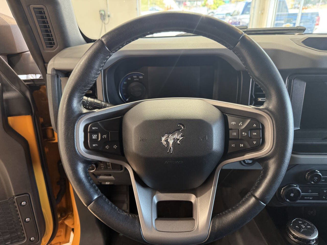 Used 2022 Ford Bronco Big Bend image 16