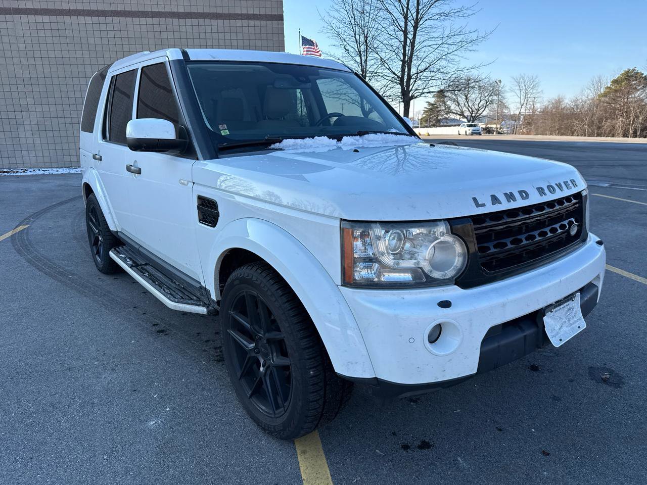 Used 2013 Land Rover LR4 HSE image 3