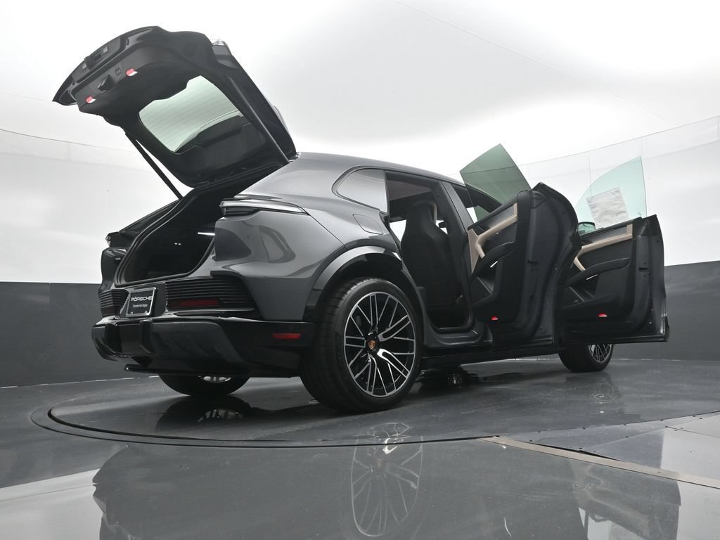 New 2026 Porsche Cayenne Electric AWD/4WD image 27