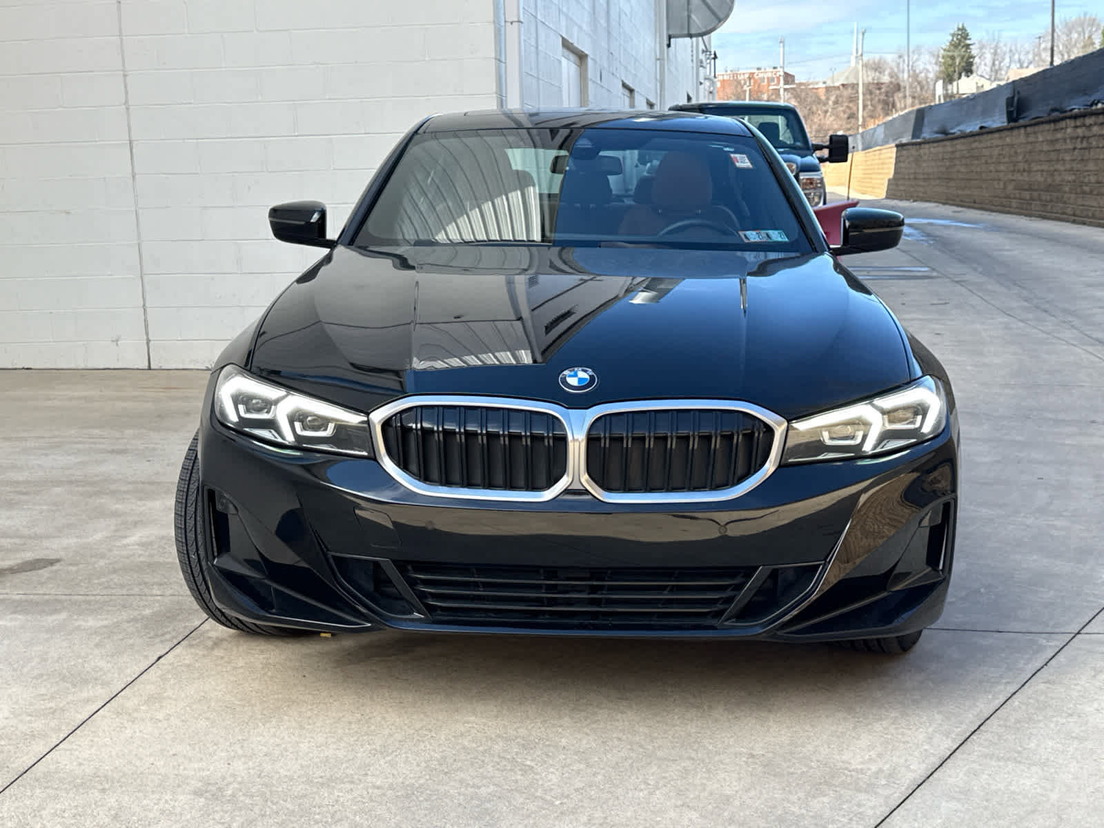 Certified 2023 BMW 330i xDrive 330i xDrive w/ Premium Package image 2