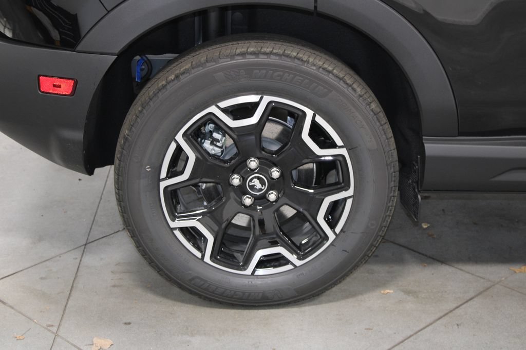 New 2025 Ford Bronco Sport Outer Banks w/ Outer Banks Tech Package+ AWD/4WD image 13