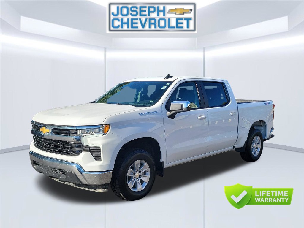 Used 2025 Chevrolet Silverado 1500 LT AWD/4WD image 3