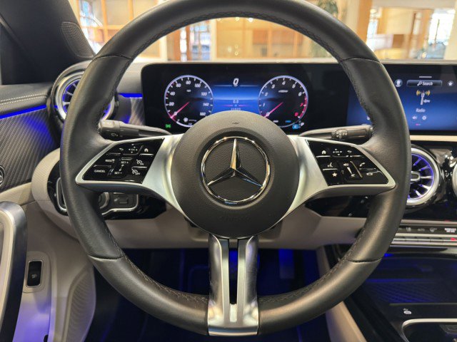 Used 2025 Mercedes-Benz CLA 250 image 8