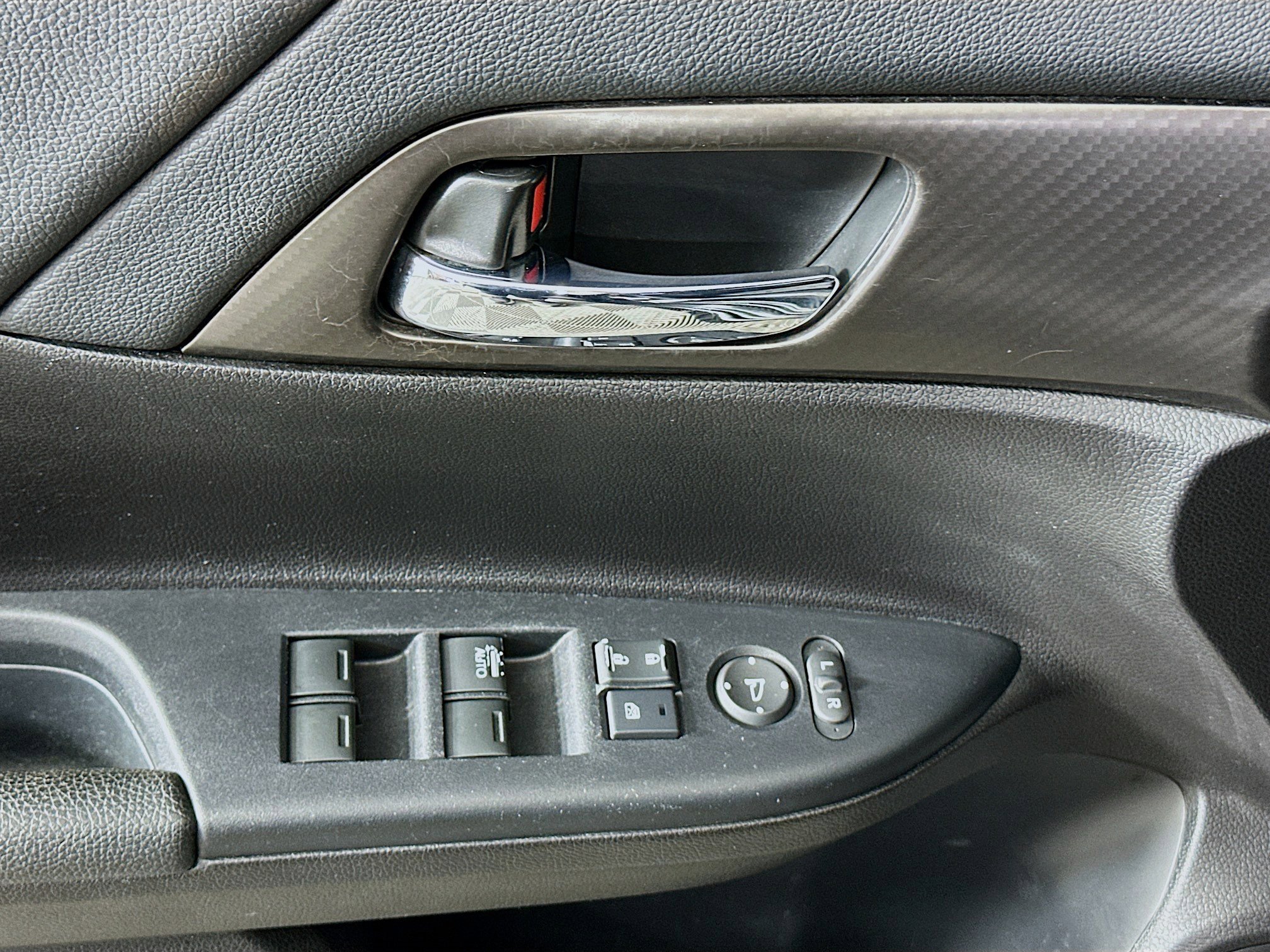 Used 2016 Honda Accord Sport image 15