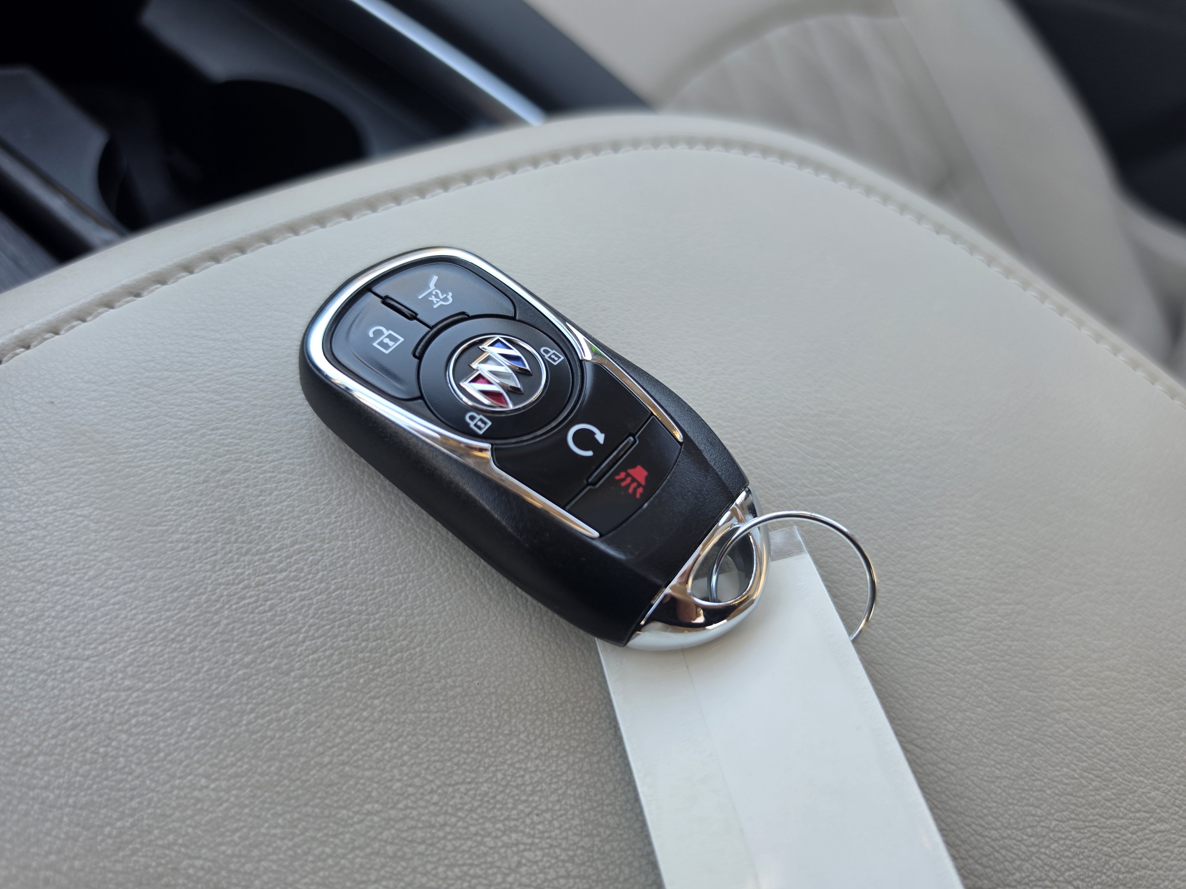 Used 2024 Buick Enclave Avenir AWD/4WD image 38