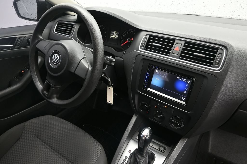 Used 2013 Volkswagen Jetta S FWD image 18