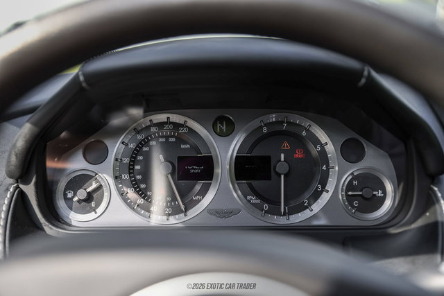 Used 2007 Aston Martin V8 Vantage Roadster RWD image 43