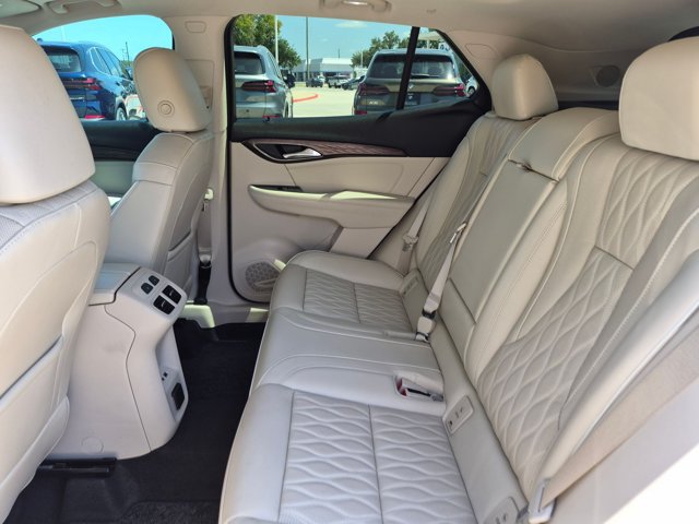 Used 2022 Buick Envision Avenir w/ Technology Package II FWD image 20