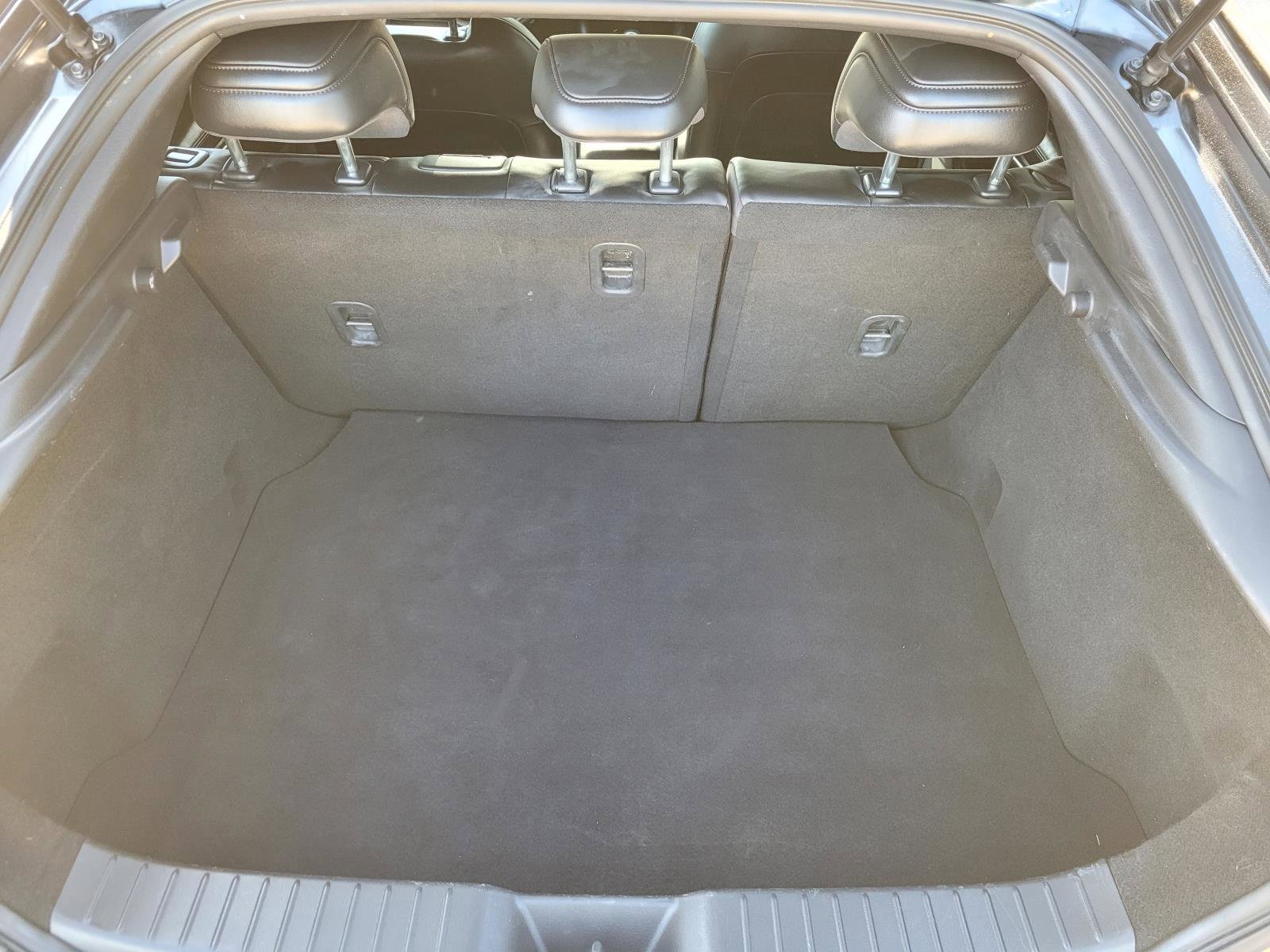 Used 2019 MAZDA MAZDA3 Hatchback FWD image 14