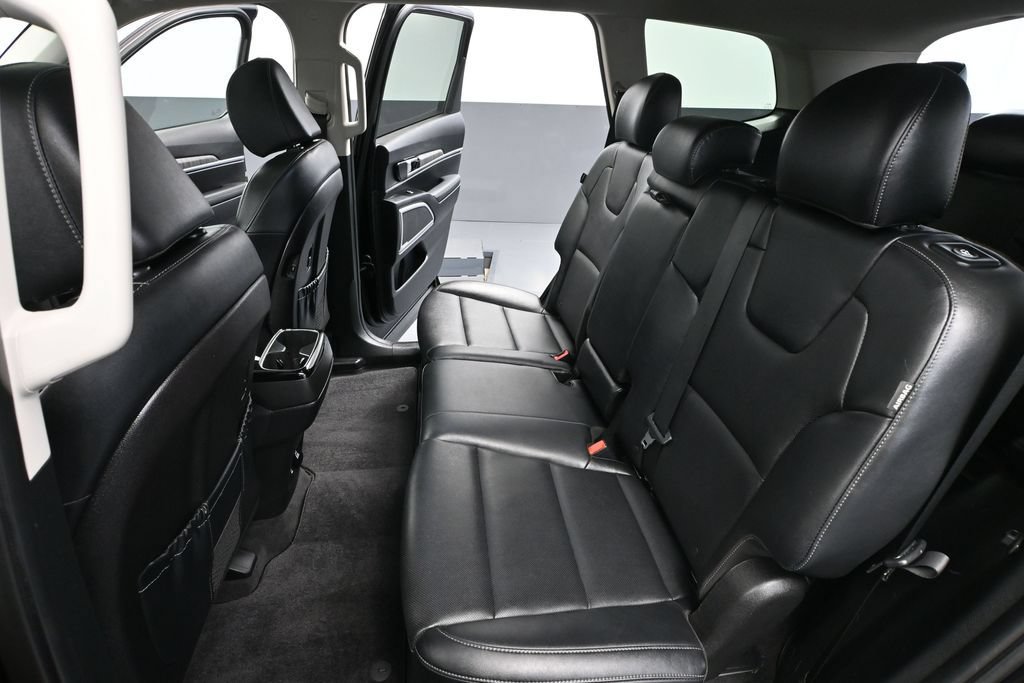 Used 2023 Kia Telluride EX X-Line AWD/4WD image 38