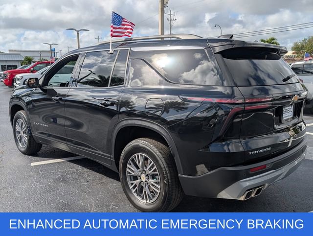 Used 2025 Chevrolet Traverse LT FWD image 5