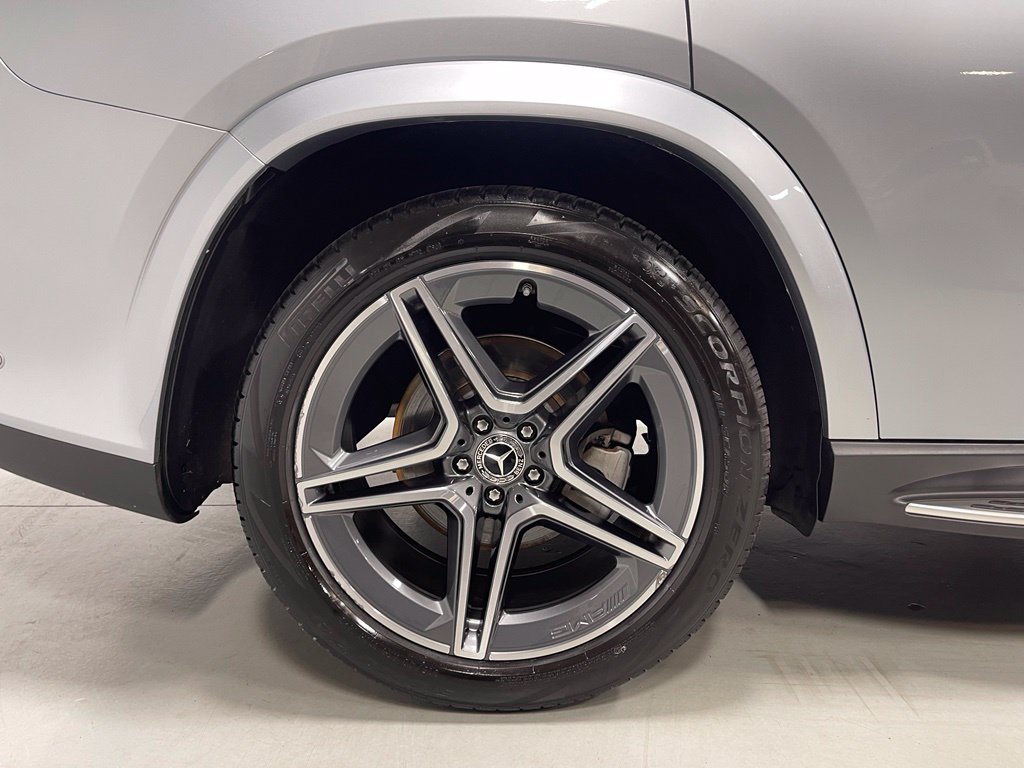 Used 2024 Mercedes-Benz GLS 450 4MATIC image 15