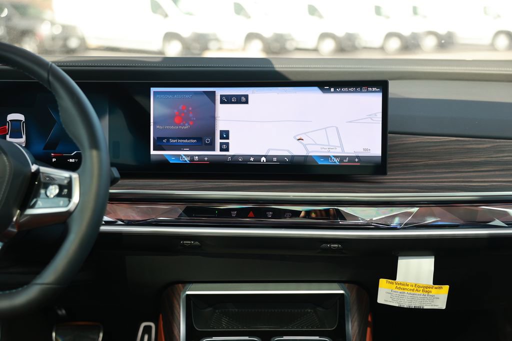 Used 2025 BMW i7 M70 w/ Executive Package image 26