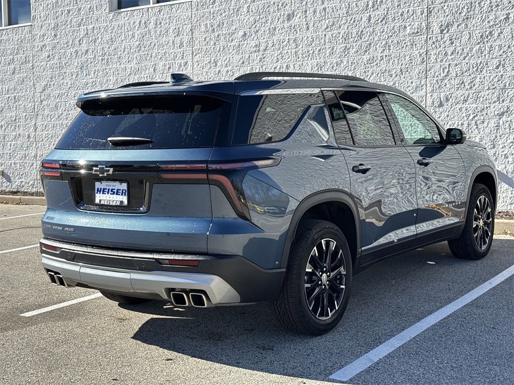 Certified 2025 Chevrolet Traverse LT w/ Enhanced Driving Package image 13