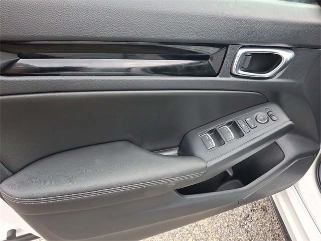 Used 2024 Honda Civic EX-L image 12