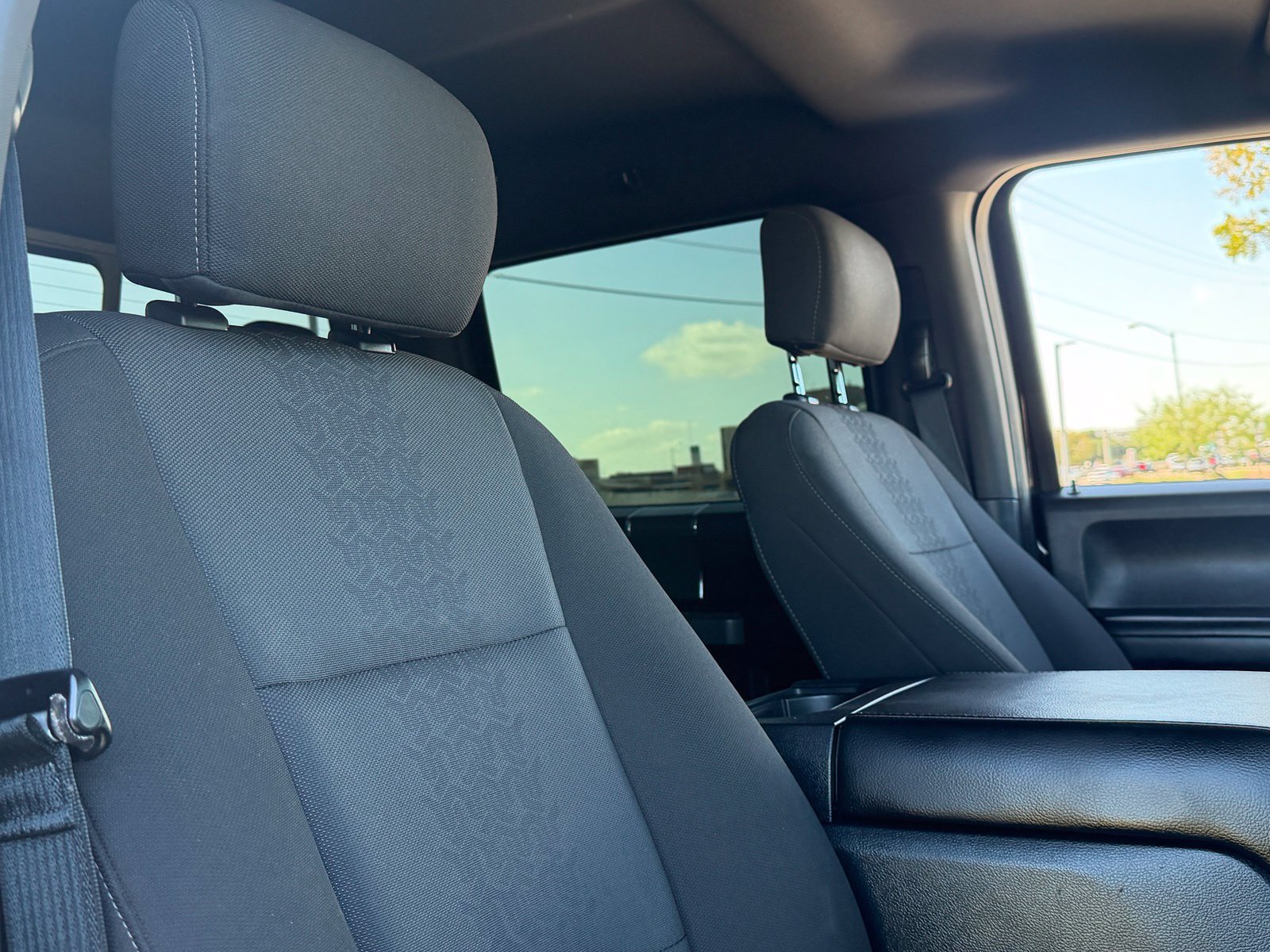 Used 2018 Ford F150 XLT w/ Equipment Group 302A Luxury AWD/4WD image 48