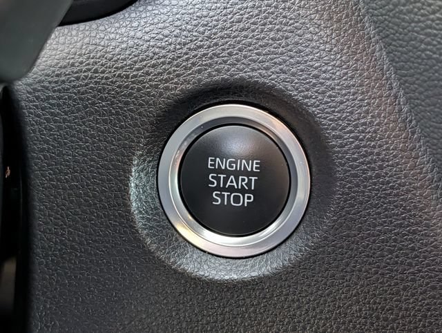 Certified 2025 Toyota Corolla SE w/ SE Premium Package FWD image 19