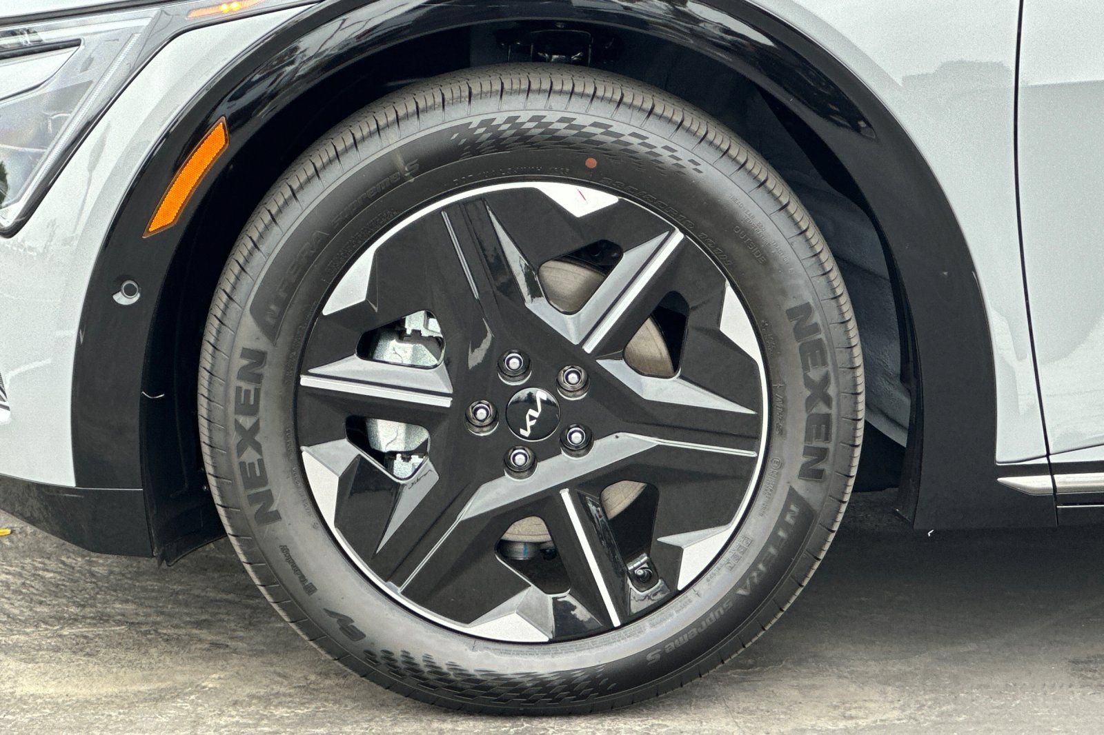 New 2026 Kia EV6 Wind AWD/4WD image 26