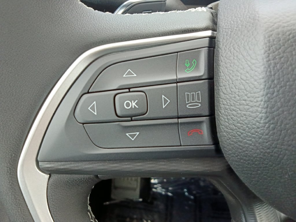 New 2026 Jeep Grand Cherokee L Laredo RWD image 11