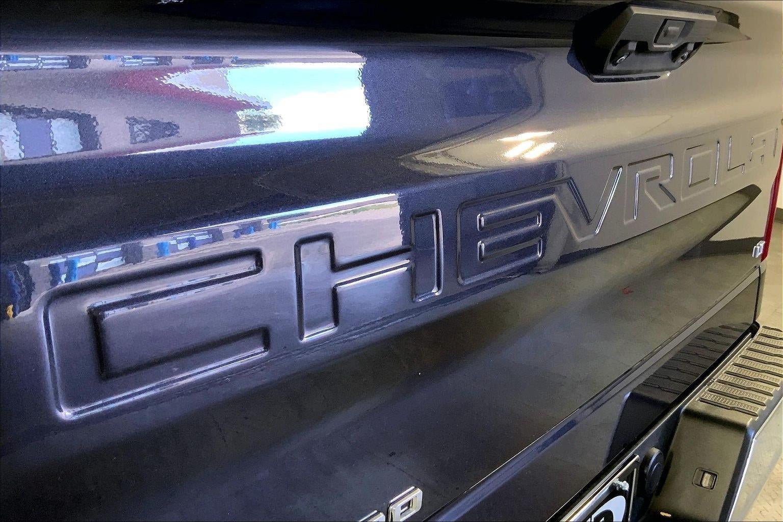 Used 2023 Chevrolet Silverado 1500 LT AWD/4WD image 29