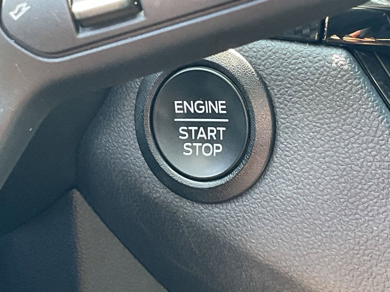 Used 2024 Ford Escape ST-Line FWD image 26