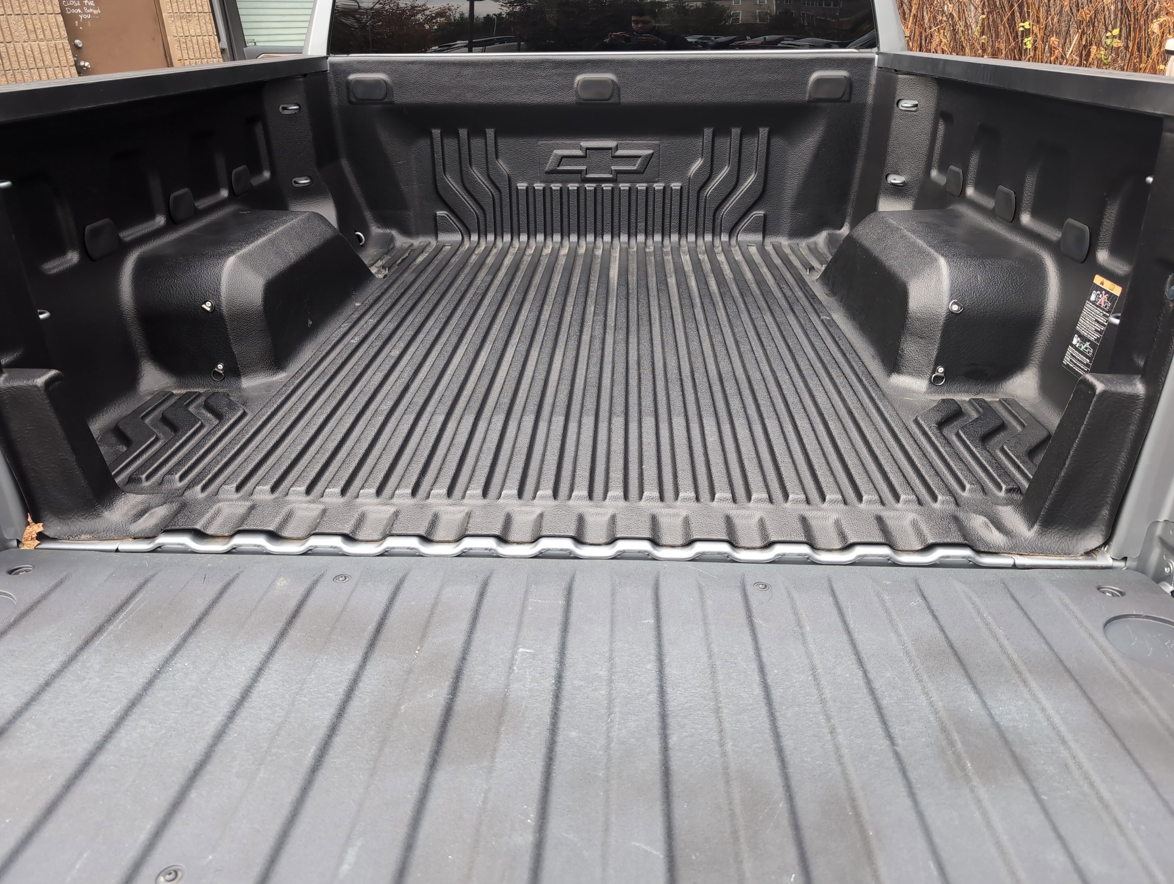 Used 2023 Chevrolet Silverado 1500 LT image 30