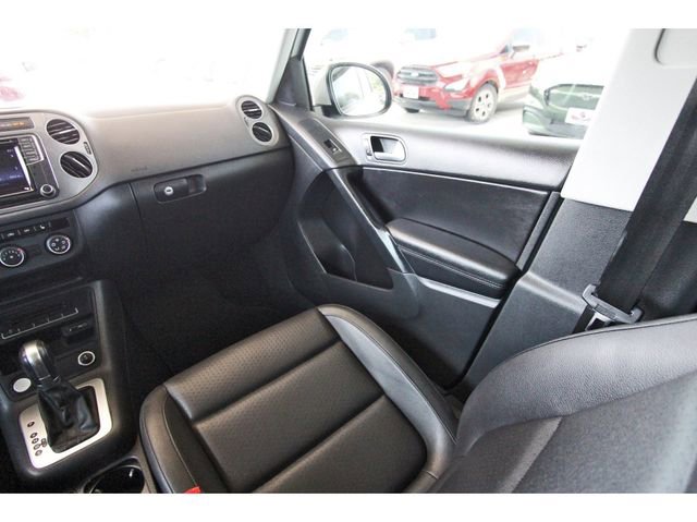 Used 2017 Volkswagen Tiguan S FWD image 9