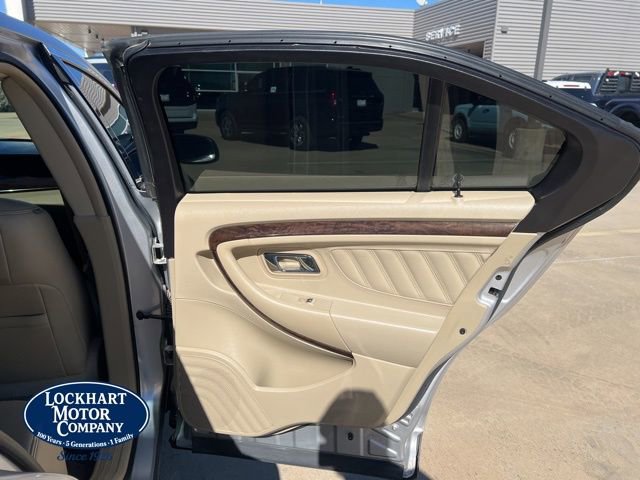 Used 2018 Ford Taurus Limited image 20