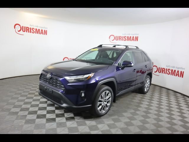 Used 2023 Toyota RAV4 XLE Premium AWD/4WD image 4