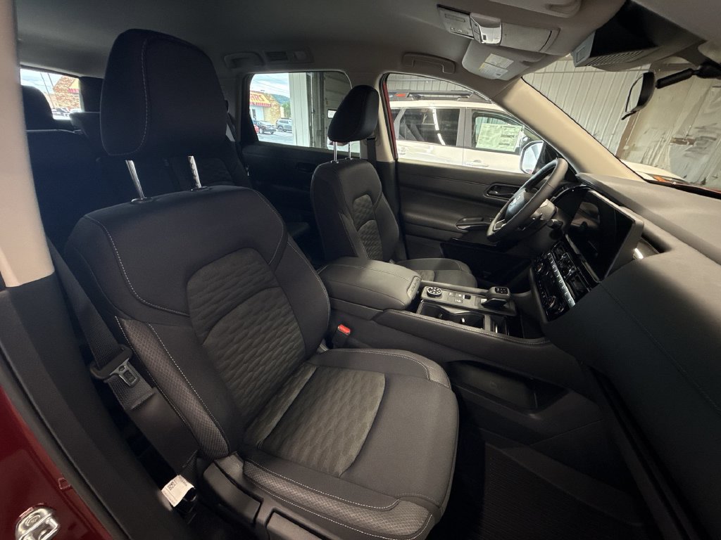 New 2026 Nissan Pathfinder SV AWD/4WD image 25