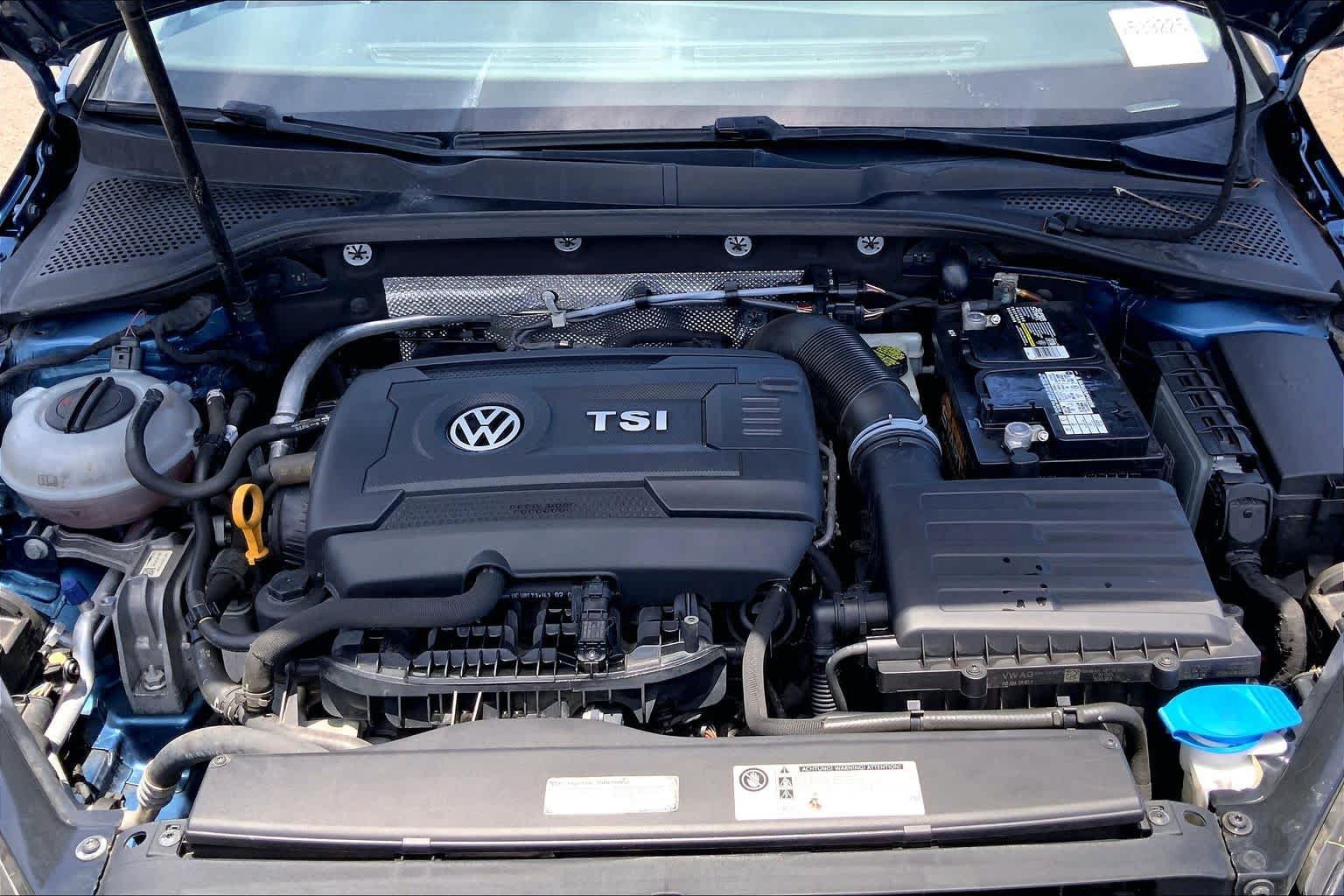 Used 2017 Volkswagen Golf Alltrack SE AWD/4WD image 9