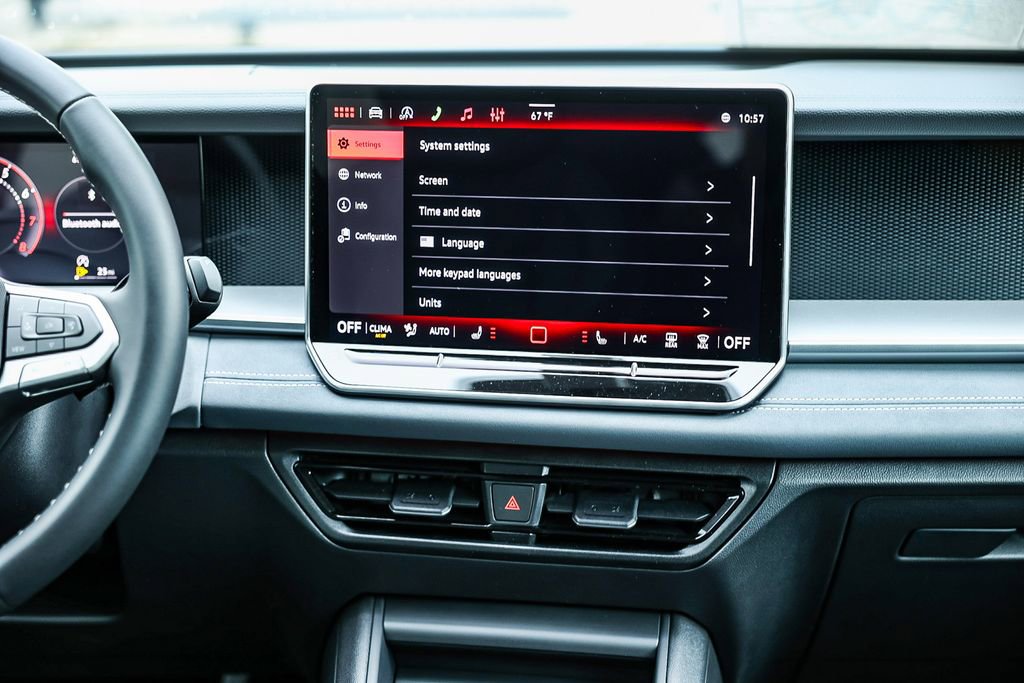 New 2026 Volkswagen Tiguan SE image 21