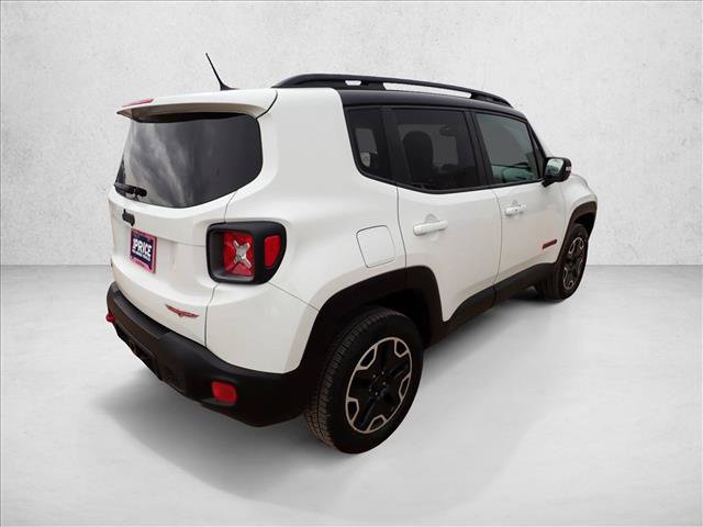 Used 2017 Jeep Renegade Trailhawk AWD/4WD video 4