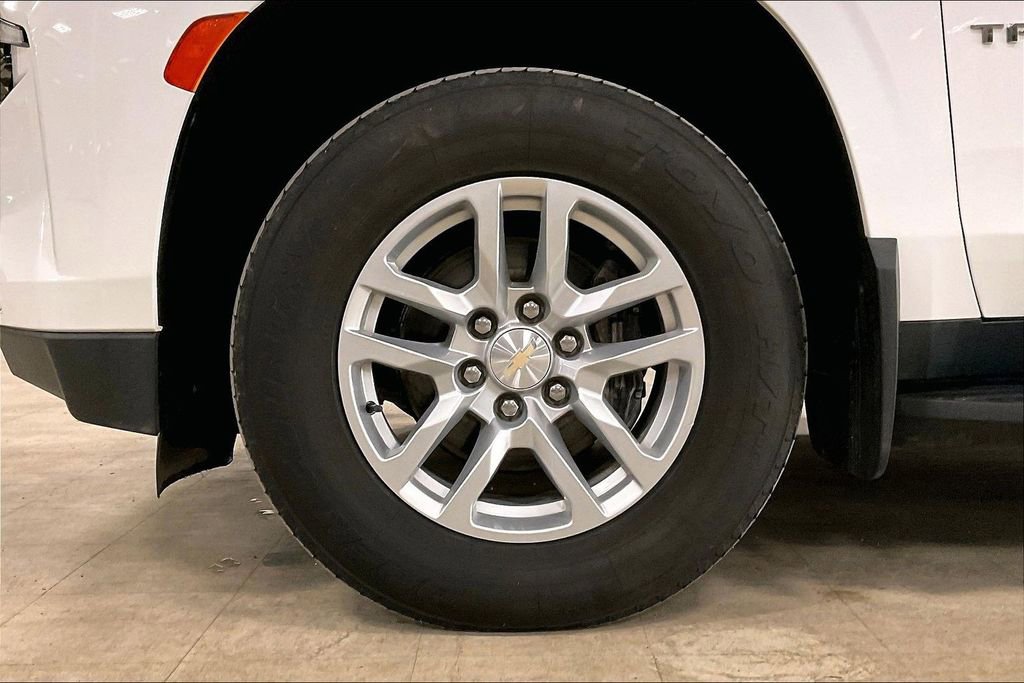 Used 2022 Chevrolet Tahoe LS w/ Driver Alert Package image 9