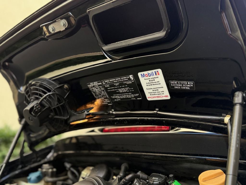 Used 2004 Porsche 911 GT3 RWD image 66