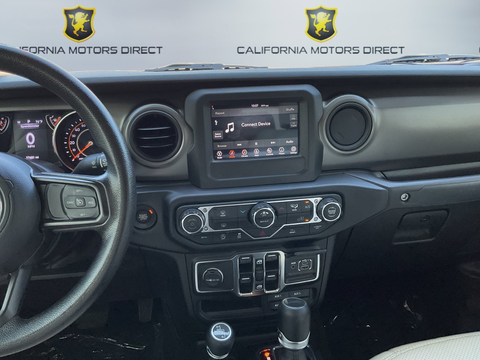 Used 2023 Jeep Gladiator Sport AWD/4WD image 13