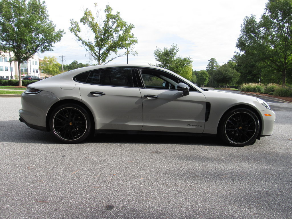 Used 2023 Porsche Panamera image 8