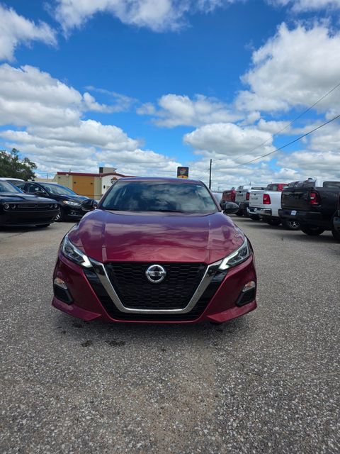 Used 2020 Nissan Altima 2.0 SR FWD image 2