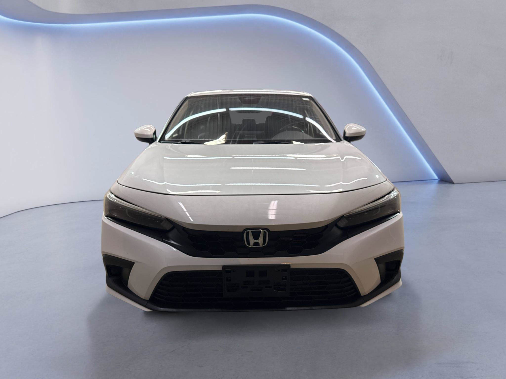 Used 2022 Honda Civic EX-L image 2