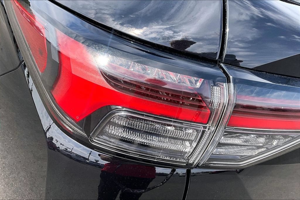 Used 2025 Mitsubishi Outlander ES AWD/4WD image 30